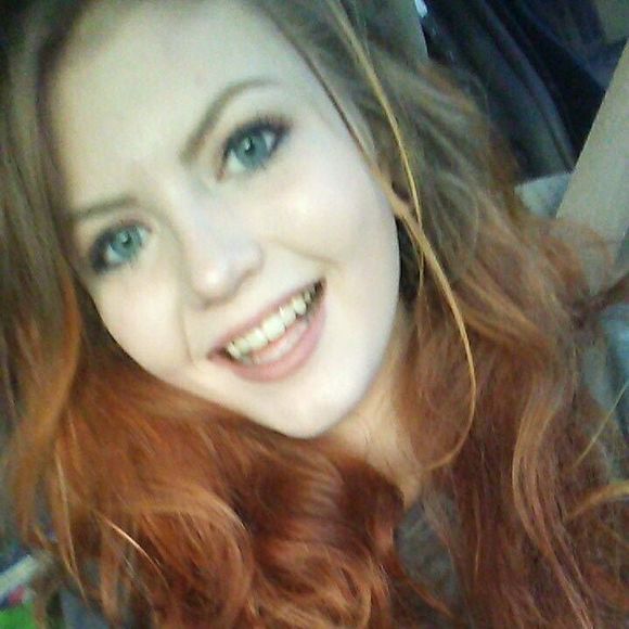 Meet your Posher, Lilia - Picture 1 of 1